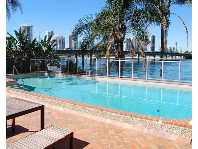 712/2 Barney Street, Southport QLD 4215