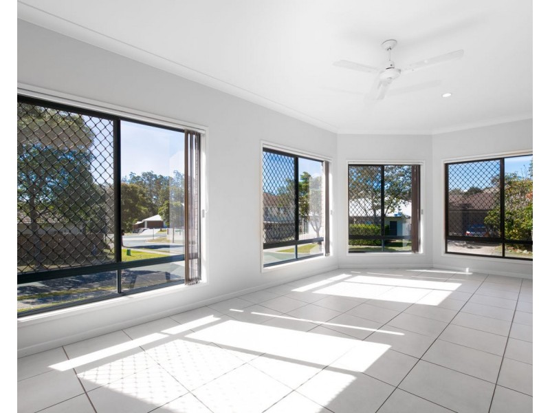 9 Cottonwood crescent, Springfield Lakes QLD 4300