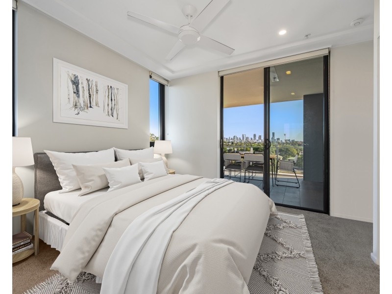 1054/123 Cavendish Road, Coorparoo QLD 4151
