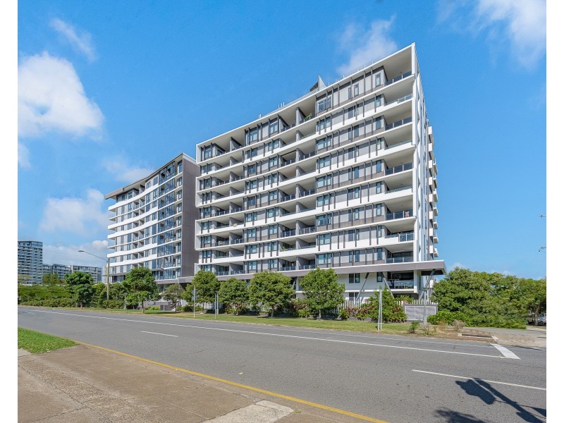 1054/123 Cavendish Road, Coorparoo QLD 4151