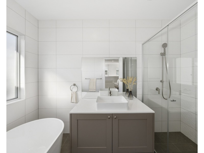 08/236 Colburn Avenue, Victoria Point QLD 4165