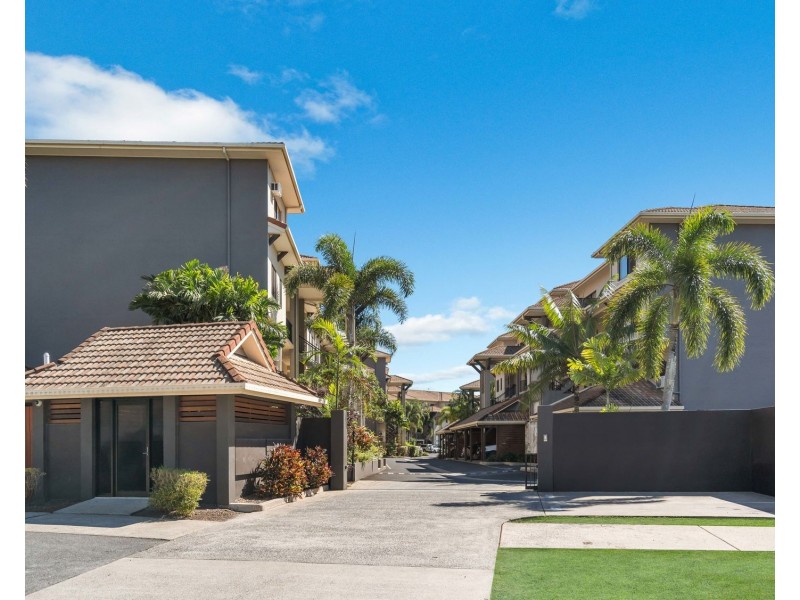 B4/2-8 Rigg Street, Woree QLD 4868
