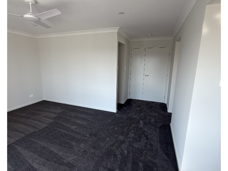20 Naranja Crescent, Benowa QLD 4217
