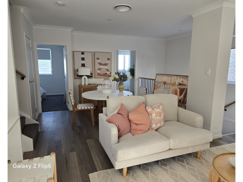 21/8 Taylor Place, Mackenzie QLD 4156