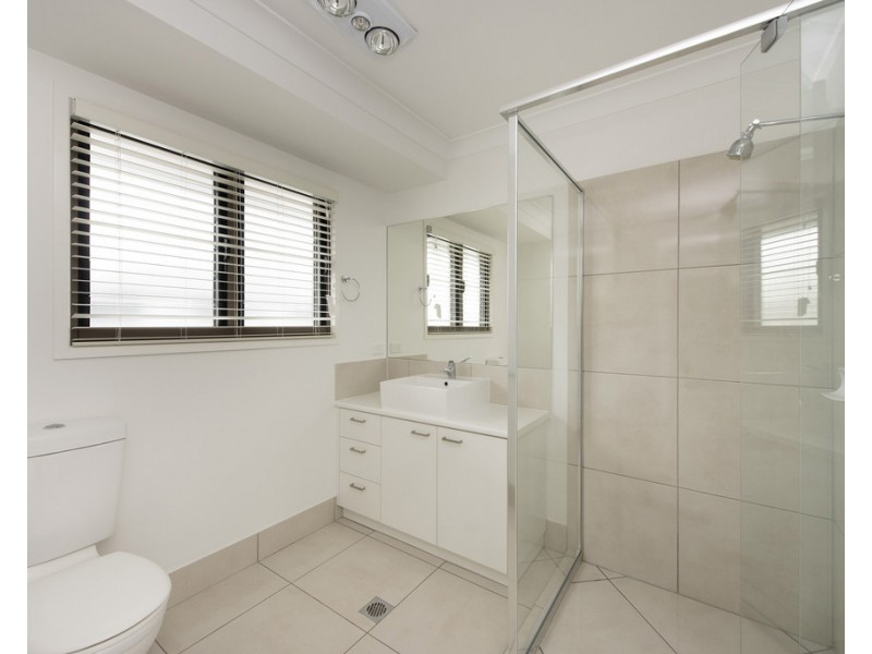 4/60 Grahams Rd, Strathpine QLD 4500