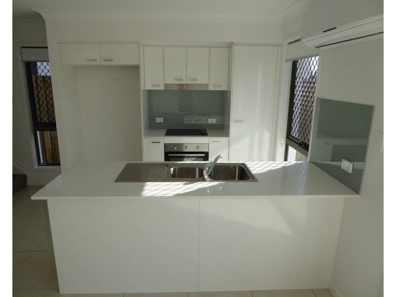 4/60 Grahams Rd, Strathpine QLD 4500