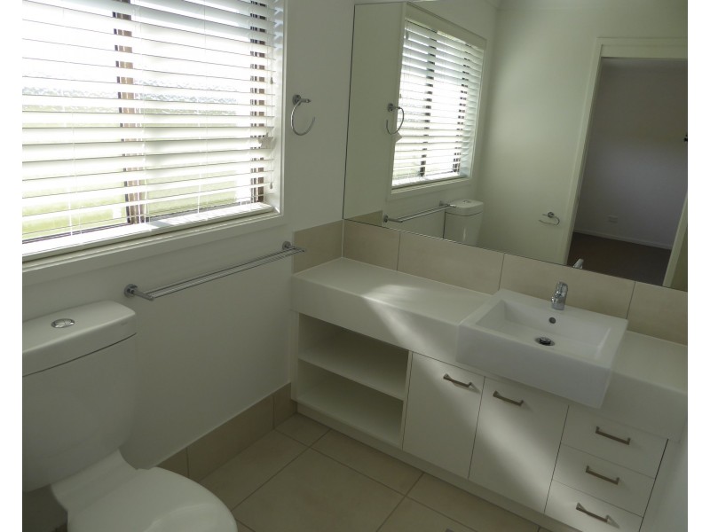 4/60 Grahams Rd, Strathpine QLD 4500