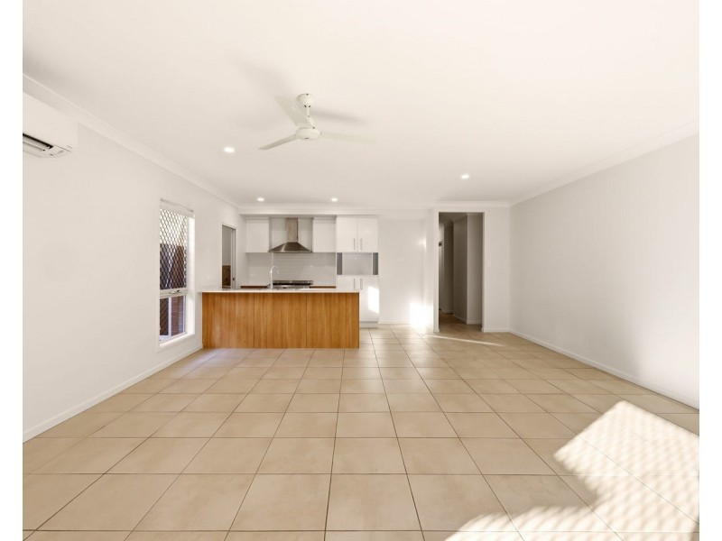 12 BILL WATSON WAY, Pallara QLD 4110