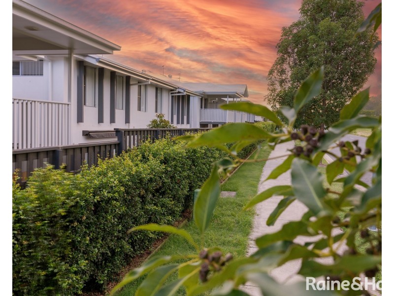 9/63 Watercress Boulevard, Redbank Plains QLD 4301