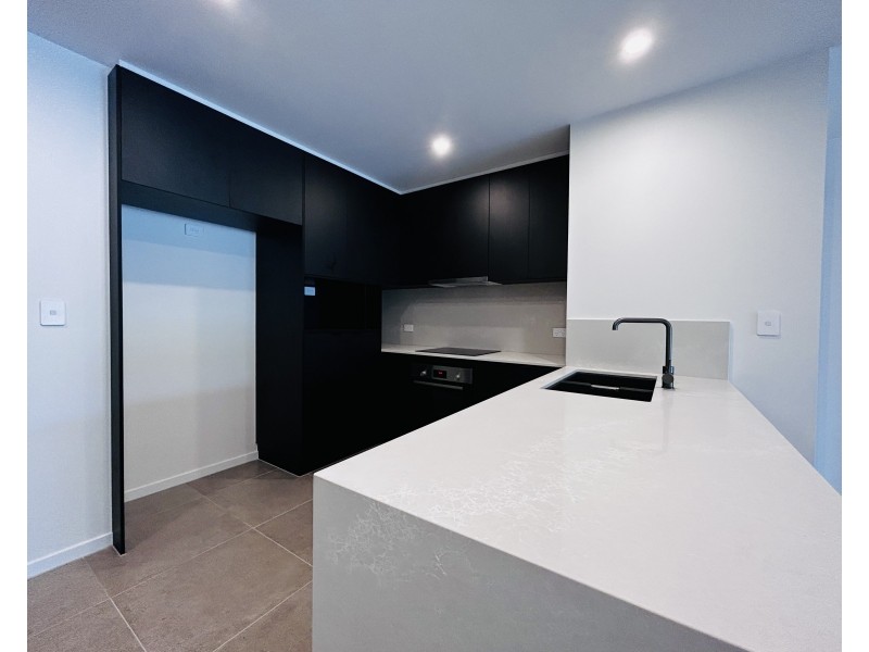 106/18 Selborne, Mount Gravatt East QLD 4122