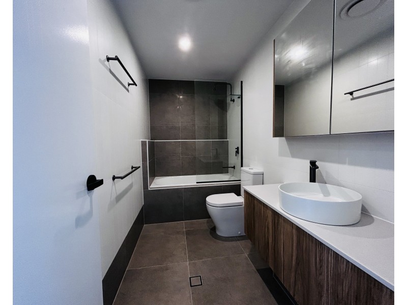 106/18 Selborne, Mount Gravatt East QLD 4122
