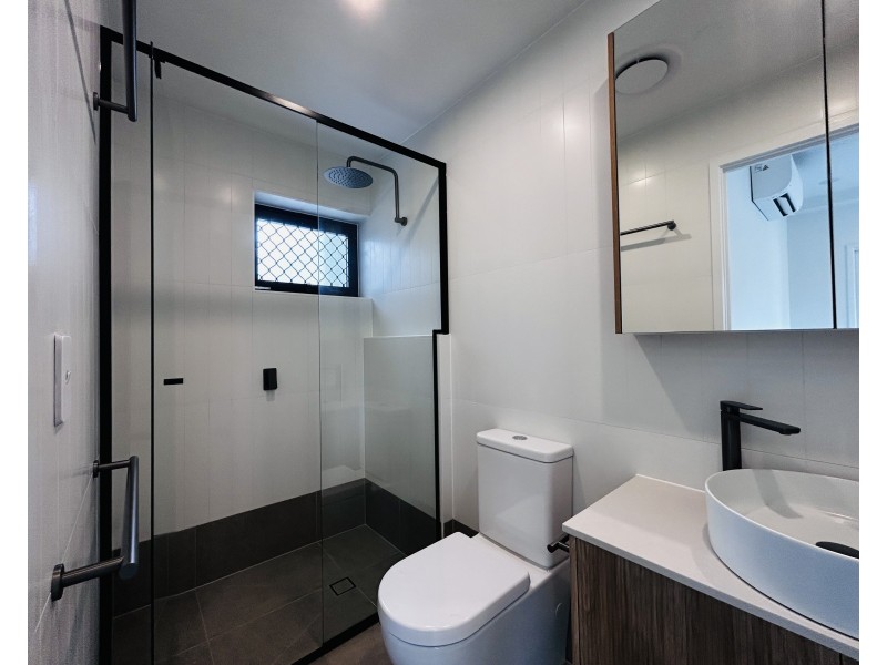 106/18 Selborne, Mount Gravatt East QLD 4122