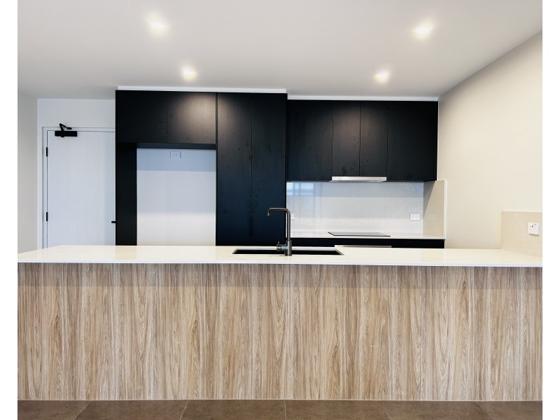 204/18 Selborne, Mount Gravatt East QLD 4122