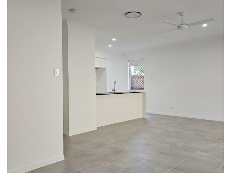 3/5 Royal Street, Kallangur QLD 4503