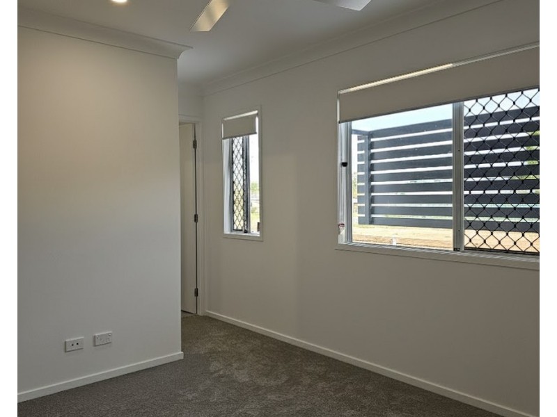 3/5 Royal Street, Kallangur QLD 4503