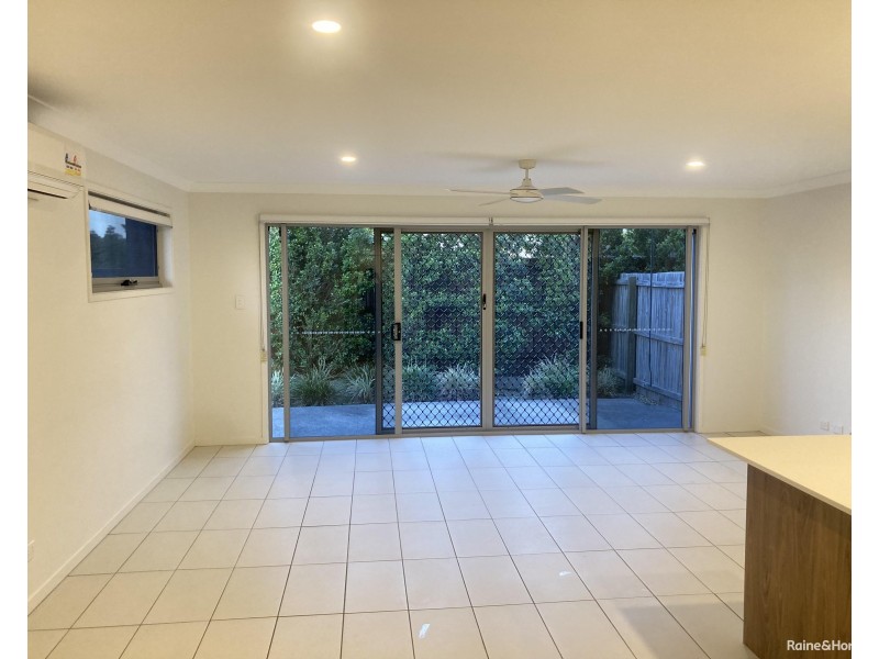 6/188 Gainsborough Drive, Pimpama QLD 4209