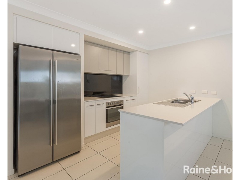 10/188 Gainsborough Drive, Pimpama QLD 4209