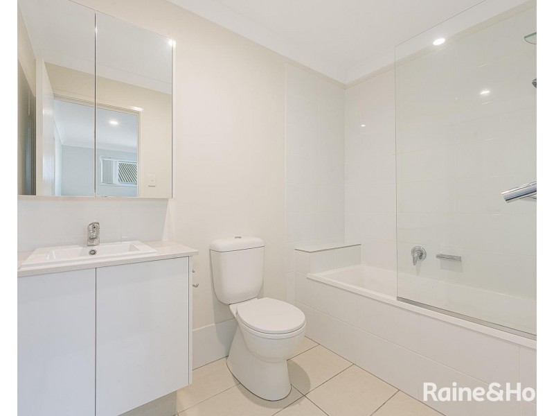 10/188 Gainsborough Drive, Pimpama QLD 4209