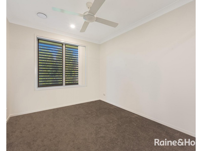 10/188 Gainsborough Drive, Pimpama QLD 4209