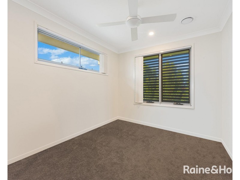 10/188 Gainsborough Drive, Pimpama QLD 4209