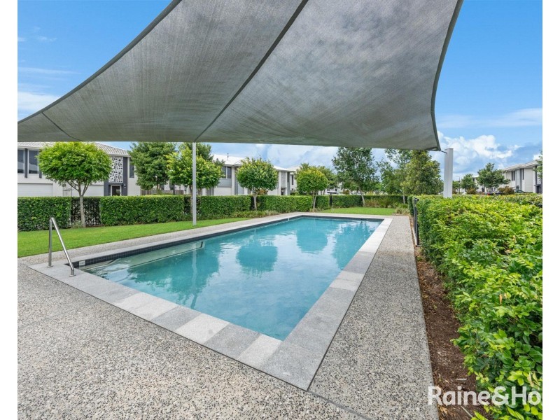 10/188 Gainsborough Drive, Pimpama QLD 4209