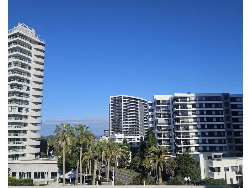 502/2 Barney, Southport QLD 4215