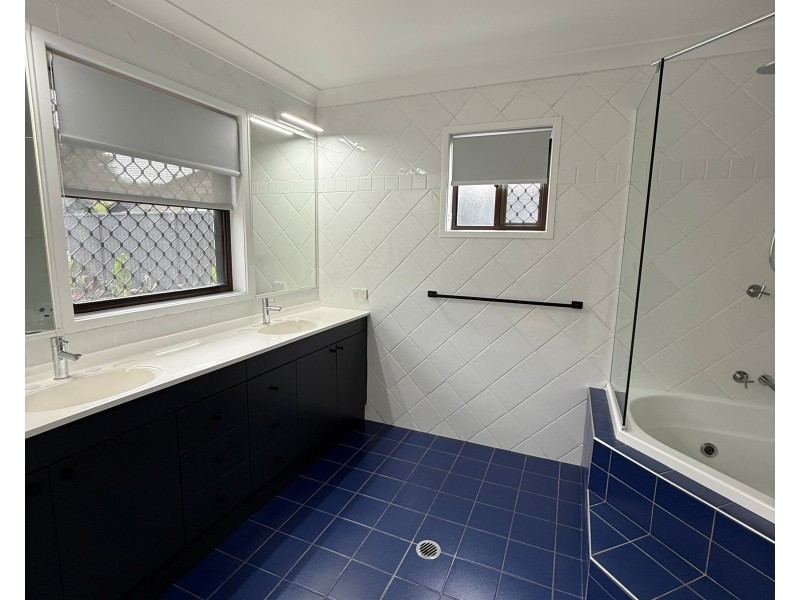 13 Reed Street, Ashmore QLD 4214