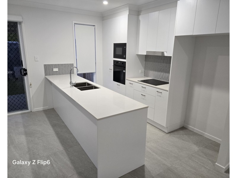 25/8 Taylor Place, Mackenzie QLD 4156