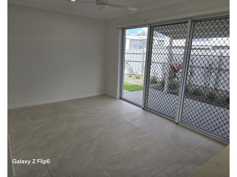 25/8 Taylor Place, Mackenzie QLD 4156