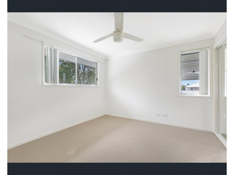 2/110 Lexey Crescent, Wakerley QLD 4154