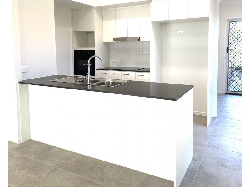 9/5 Royal Street, Kallangur QLD 4503