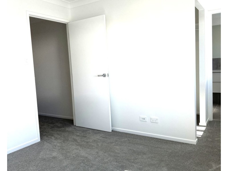 9/5 Royal Street, Kallangur QLD 4503