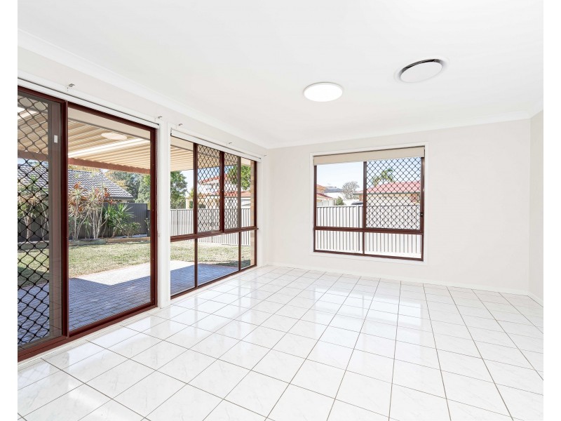 1 Orchard Place, Eight Mile Plains QLD 4113