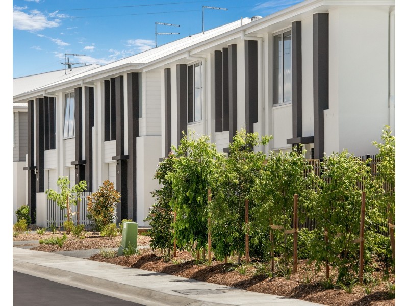 1 Cisticola Place, Redbank Plains QLD 4301