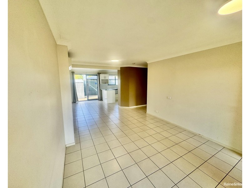 2 Meadowbrook Drive, Meadowbrook QLD 4131