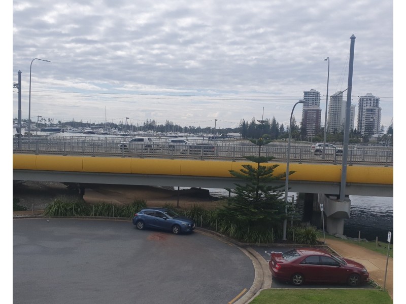 209/2 Barney Street, Southport QLD 4215