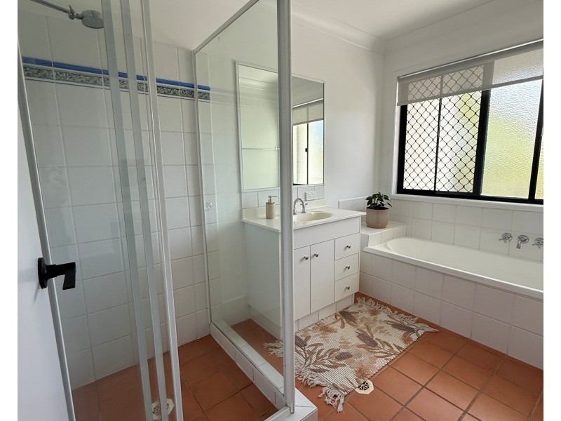 18/2 Concord Circuit, Robina QLD 4226
