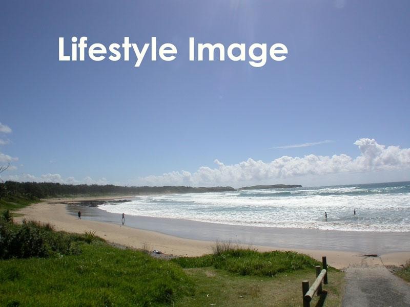 25 Ocean View Crescent, Emerald Beach NSW 2456