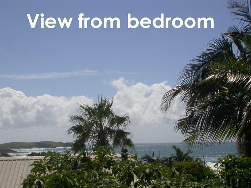 25 Ocean View Crescent, Emerald Beach NSW 2456