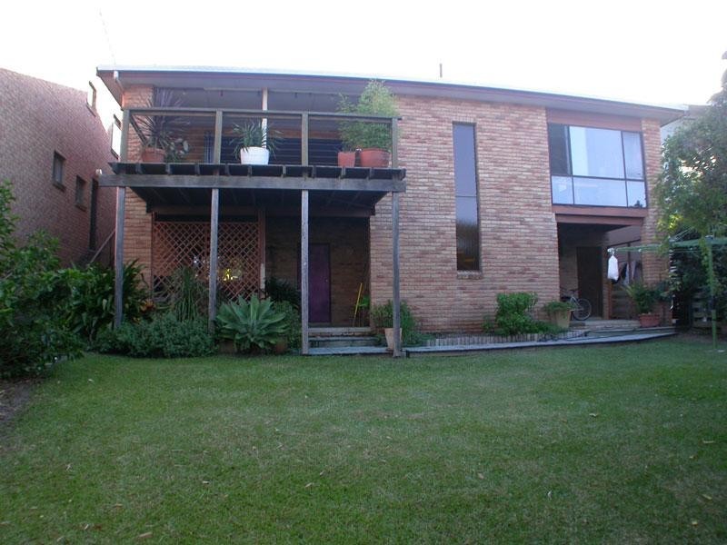 25 Ocean View Crescent, Emerald Beach NSW 2456
