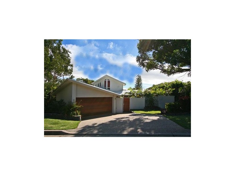 5 Hibiscus Avenue, Sapphire Beach NSW 2450