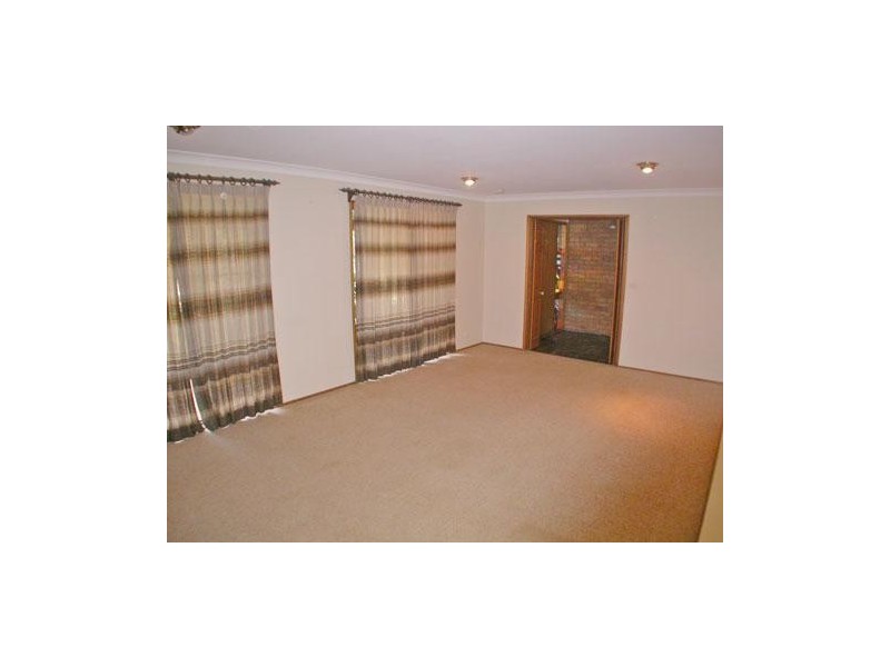 2 Lakeside Drive, Sapphire Beach NSW 2450