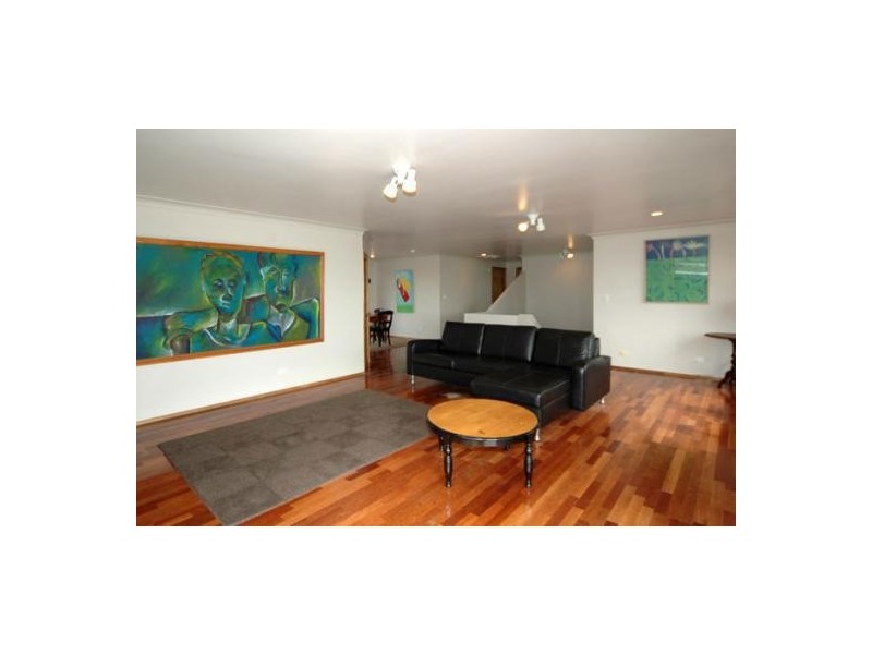 37 Dammerel Crescent, Emerald Beach NSW 2456