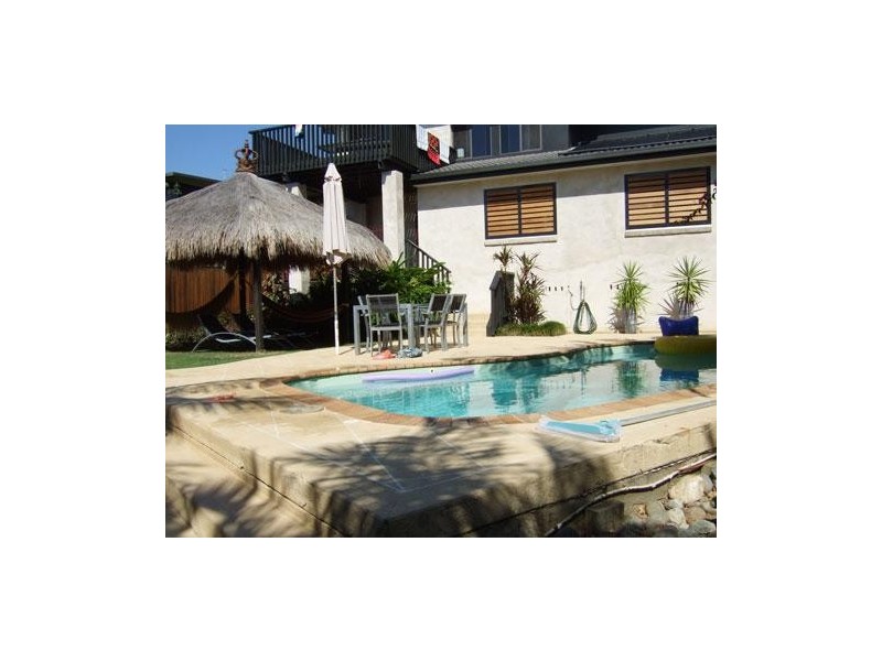 37 Dammerel Crescent, Emerald Beach NSW 2456