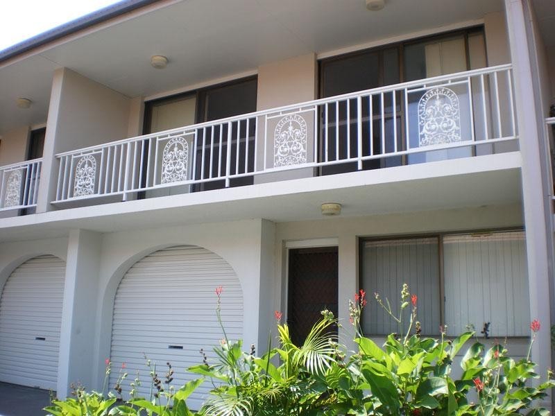 2/175 Edinburgh Street, Coffs Harbour NSW 2450