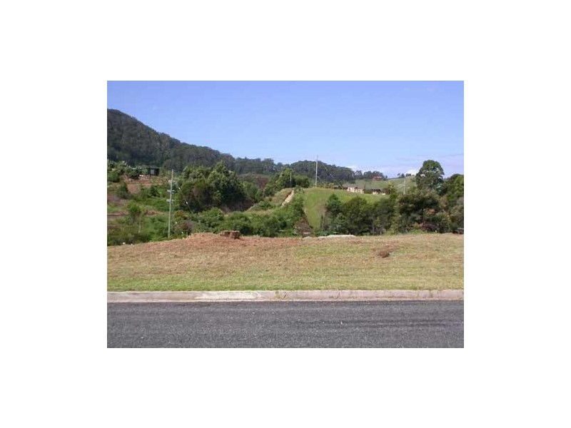 75 Pearce Drive, Coffs Harbour NSW 2450