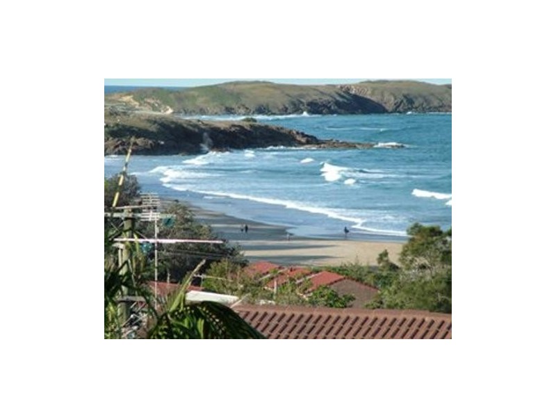 41 Dammeral Crescent, Emerald Beach NSW 2456