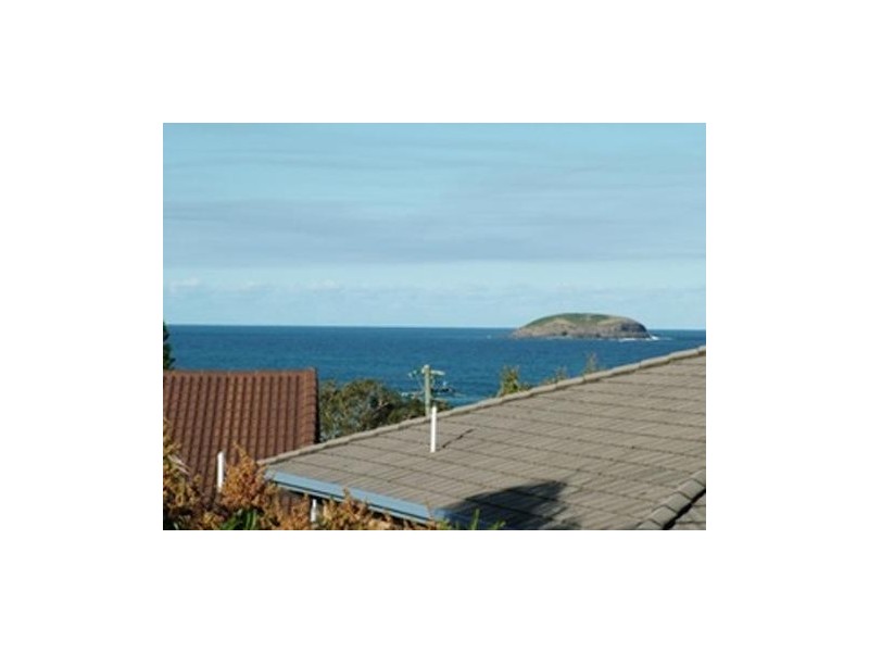 41 Dammeral Crescent, Emerald Beach NSW 2456
