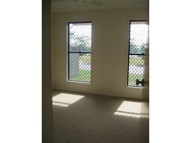 4 Wexford Crescent, Burdell QLD 4818