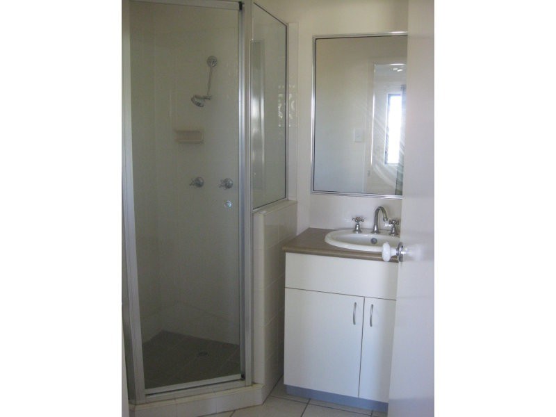 4 Wexford Crescent, Burdell QLD 4818